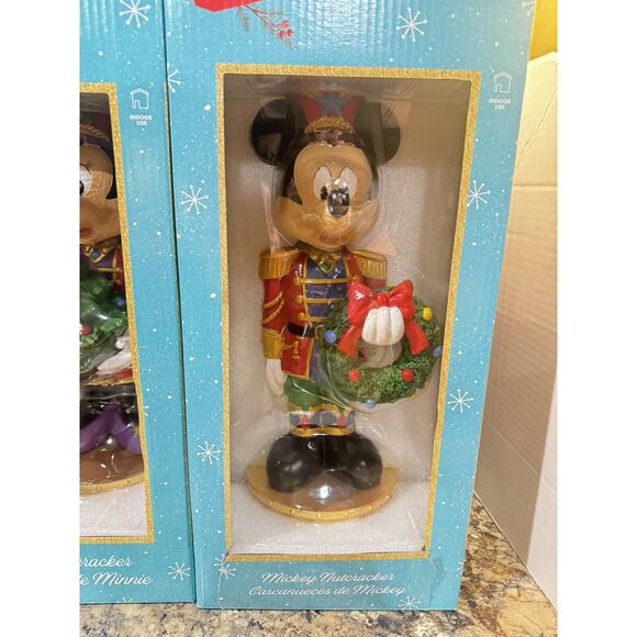 Disney 15-in Mickey and Minnie Mouse Nutcracker Decoration NIB - Picture 8 of 8